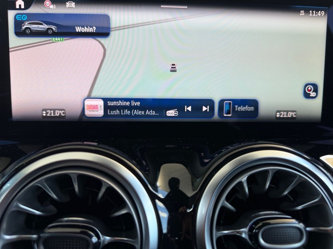 Fahrzeugabbildung Mercedes-Benz EQA 300 4M BONUS+AMG+AHK+MEMORY+360+DISTR+2Z-KLI