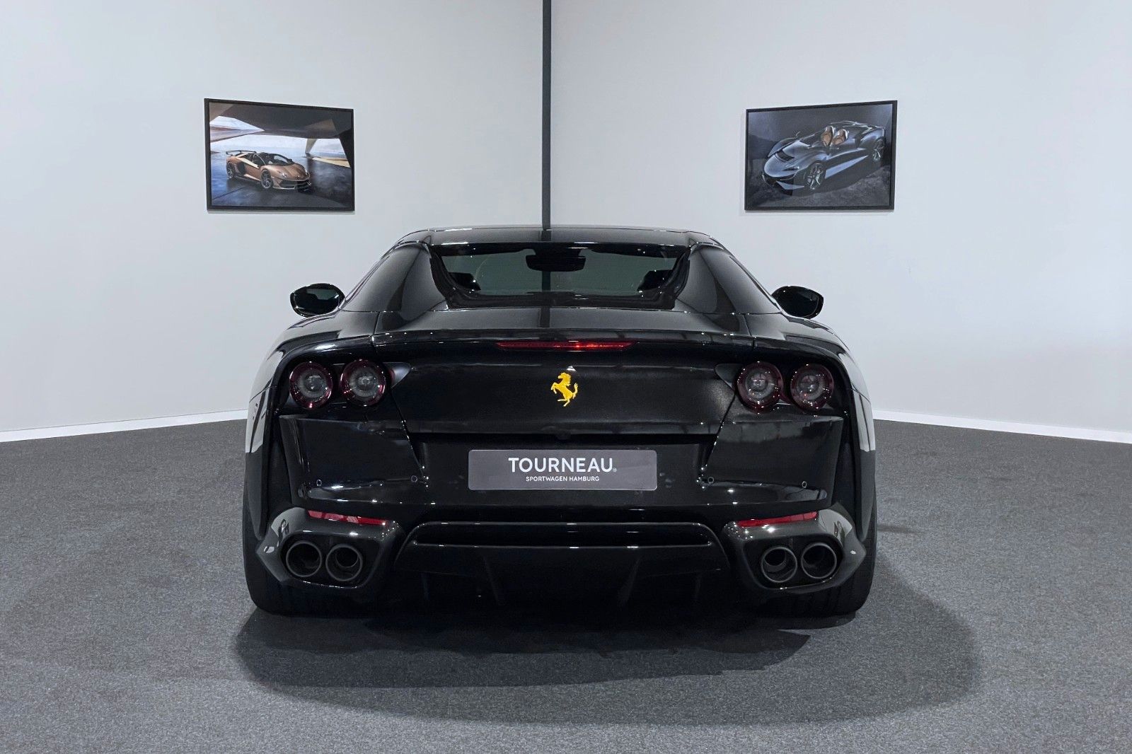 Fahrzeugabbildung Ferrari 812 GTS - FULL CARBON