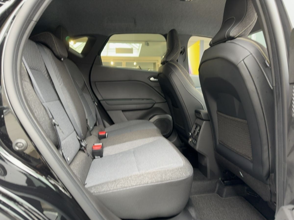 Fahrzeugabbildung Renault Captur Techno Mild Hybrid 160 EDC ABS Fahrerairb