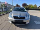 Skoda Octavia Combi Ambiente/1Hand/Klim/Xenon/Navi/AHK - Skoda Octavia Ambiente mit Diesel-Antrieb