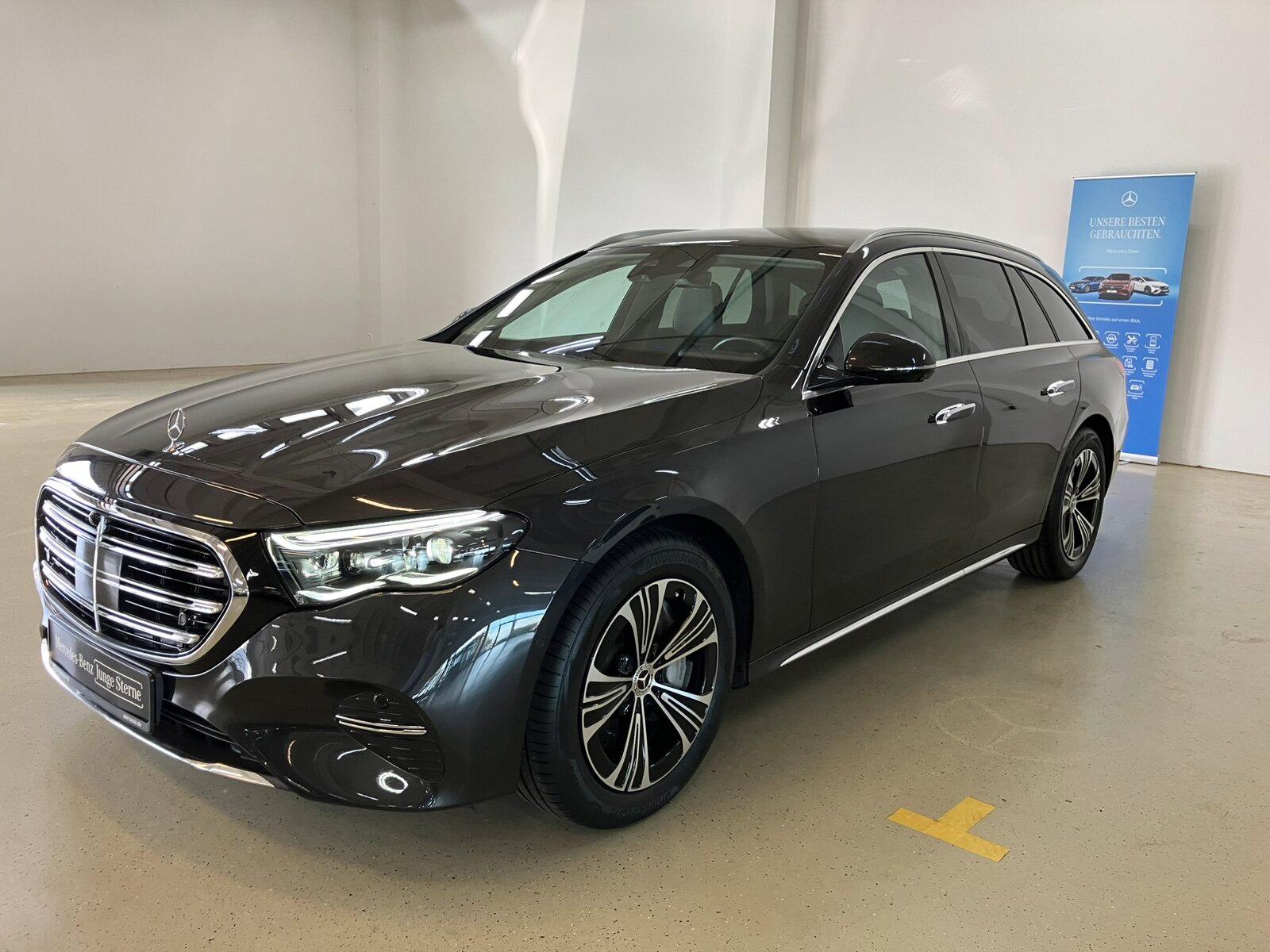 Mercedes-Benz E 220 d 4M T EXCLUSIVE Premium AHK DigiLight
