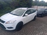 Ford Focus mit TÜV bis 06.27 - Ford Mondeo in Kassel