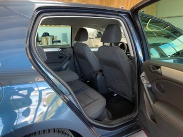 MYAUTOCENTER – Gebraucht- und Jahreswagen mit Werkstattservice in Pfaffenhofen Volkswagen Golf VI Team *Klima*SHZ*CD-Wechsler*