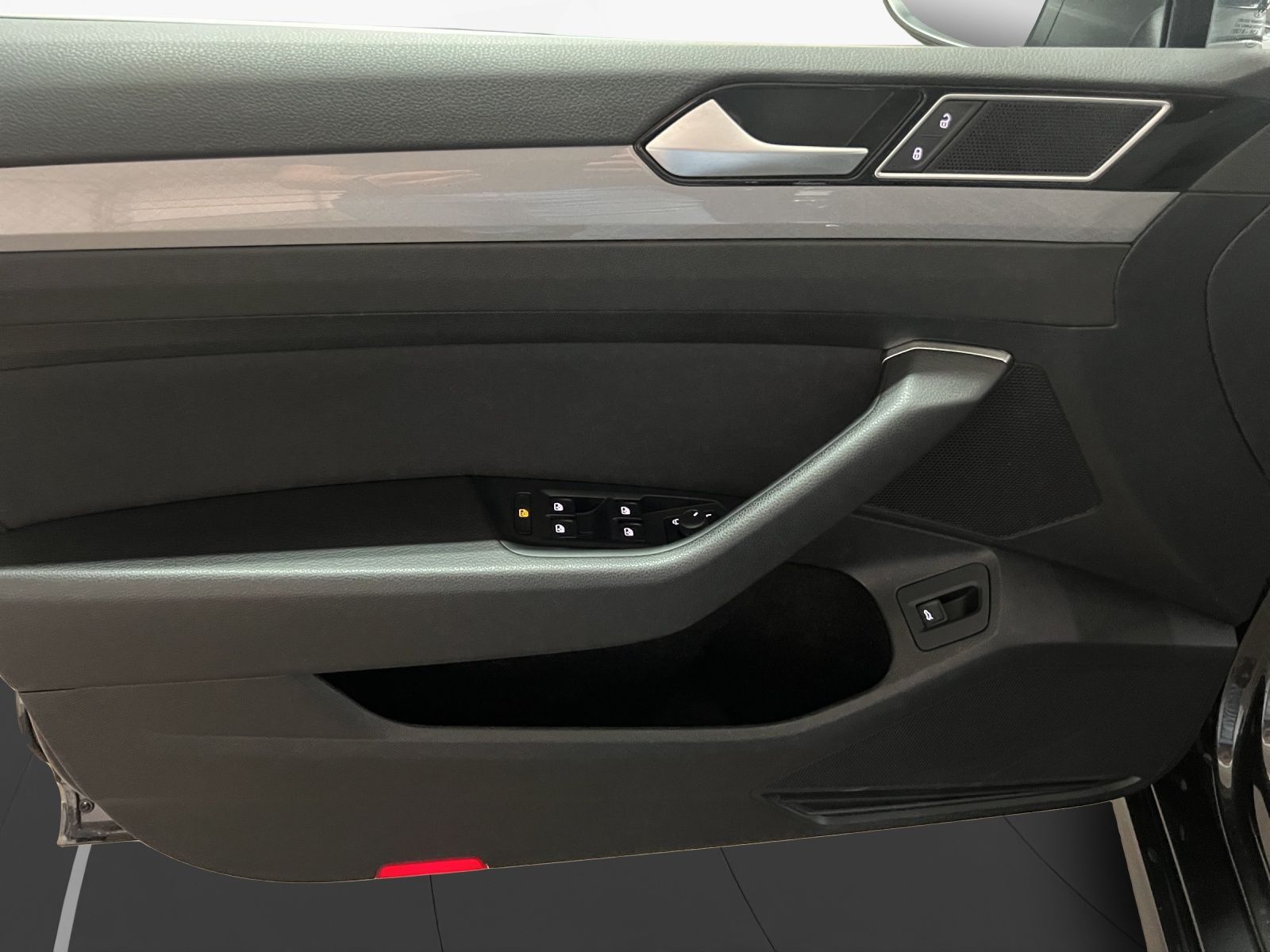 Volkswagen Passat Variant - Bild 10