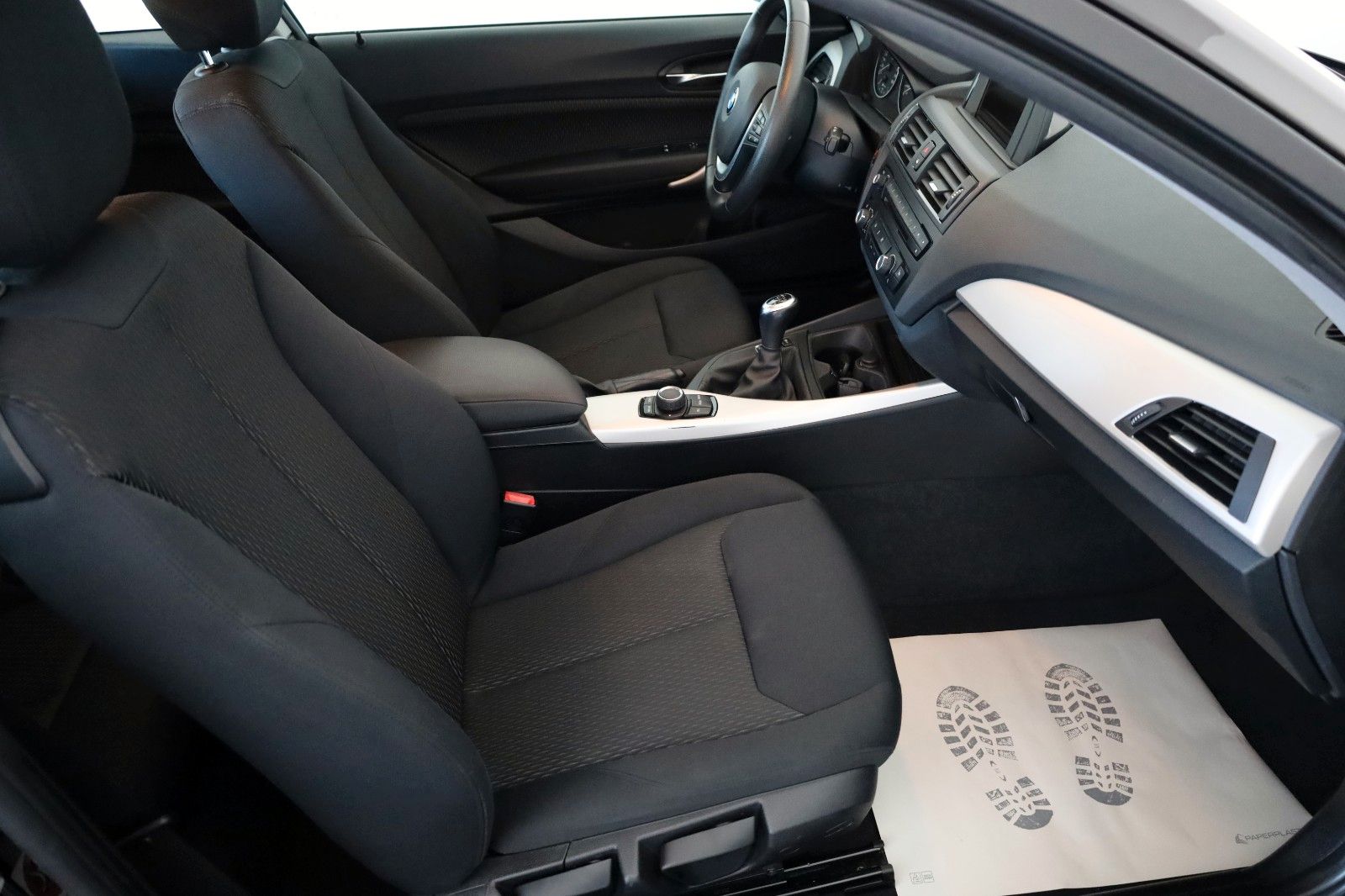 Fahrzeugabbildung BMW 116d SH,PDC,8-fach bereift