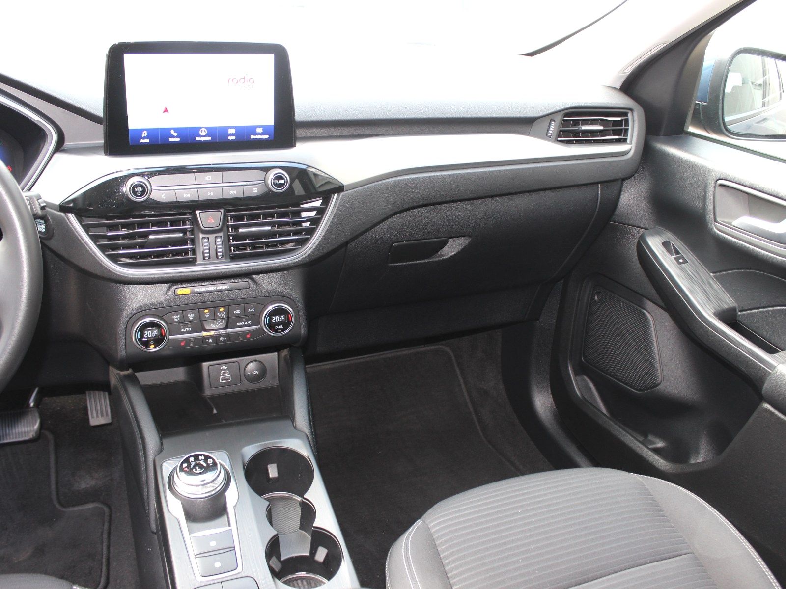 Fahrzeugabbildung Ford Kuga Plug-In Hybrid Titanium 2,5 Duratec