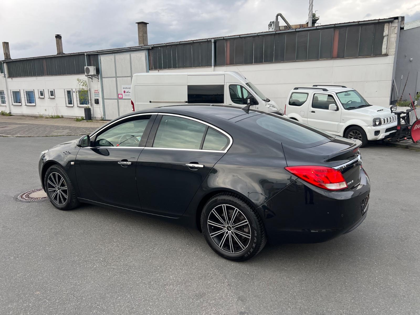 Opel Insignia Innovation 4x4 Limousine Leder Navi2440