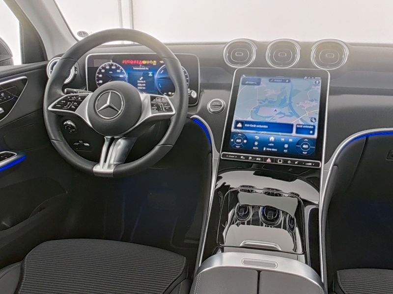 Fahrzeugabbildung Mercedes-Benz GLC 300 e 4M Avantgarde AHK+Memory+Totw+Ambi+Kam
