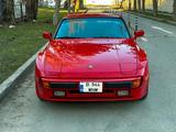 Porsche 944 - rote Porsche 944
