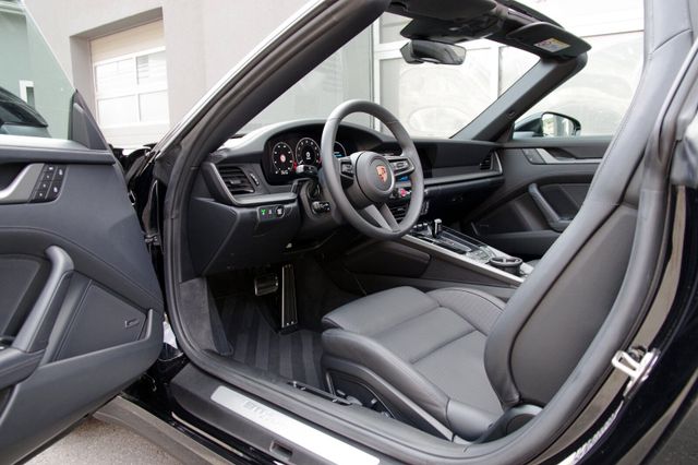 Porsche 992.2 Targa 4S*ACC,BOSE,Chrono,Sitzlüftung,14-W.
