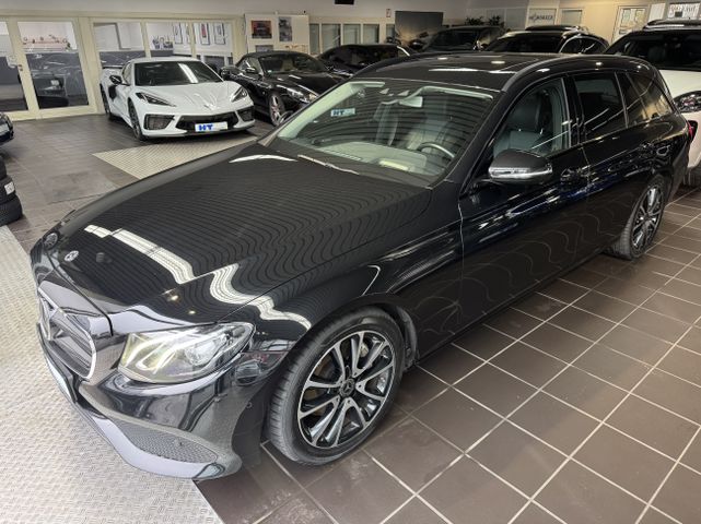 MERCEDES-BENZ E 220 d Avantgarde Widescreen/AHK/HuD/LED/Kamera