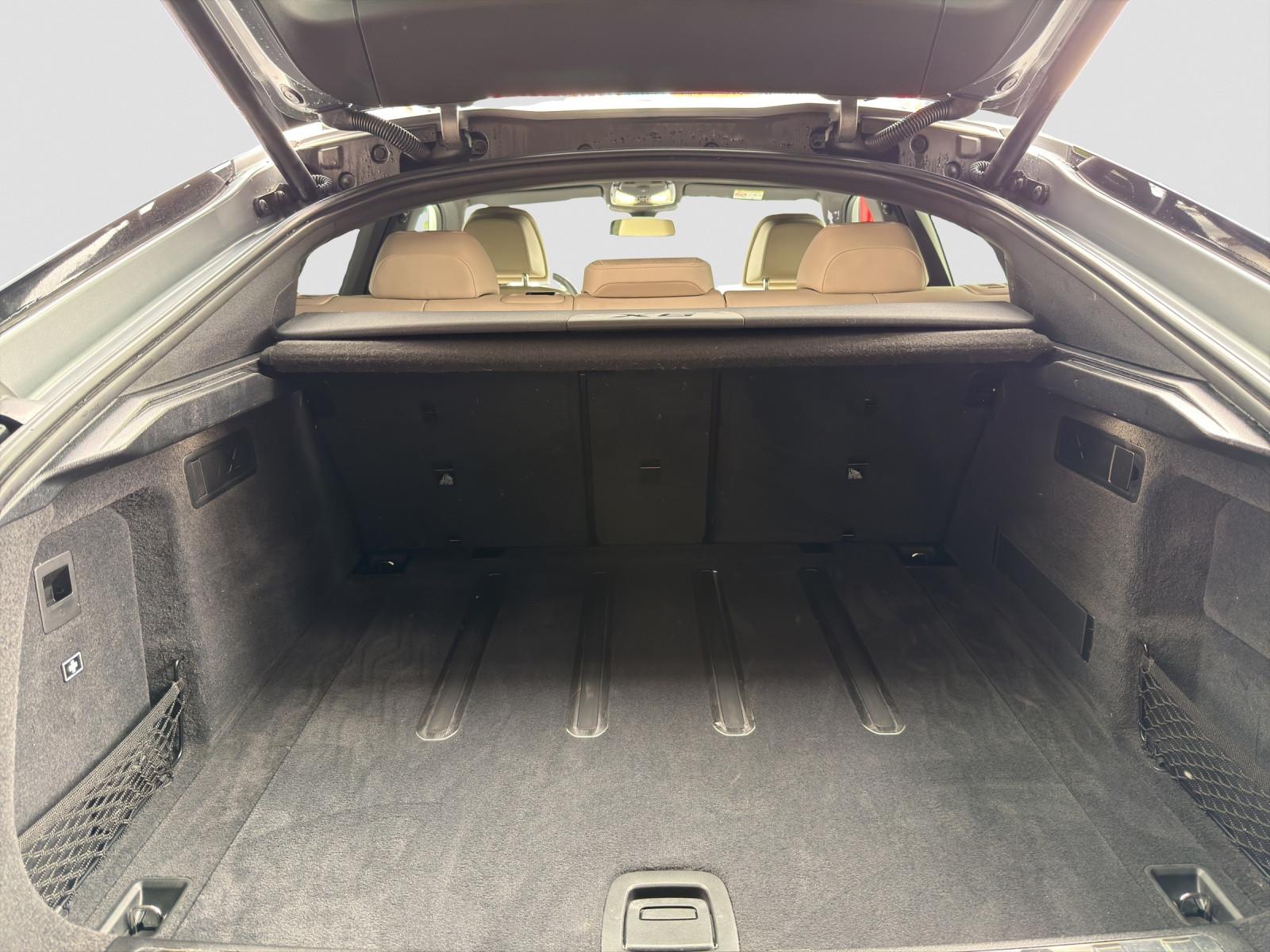 BMW X6 M60 i xDrive SOFT.C/PANO/360/CARBON/MATT/STHZ
