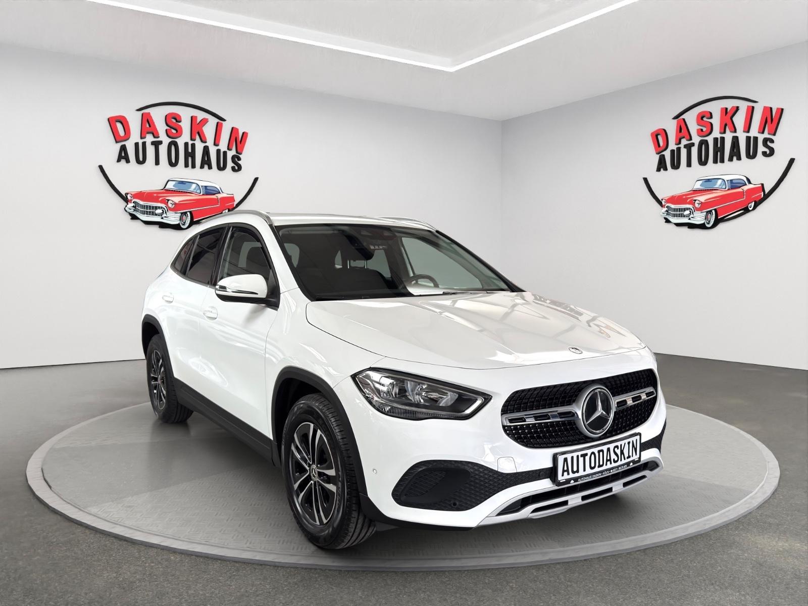 Mercedes-Benz GLA 180 KAMERA/AUTOMATIK/TÜV+AU NEU