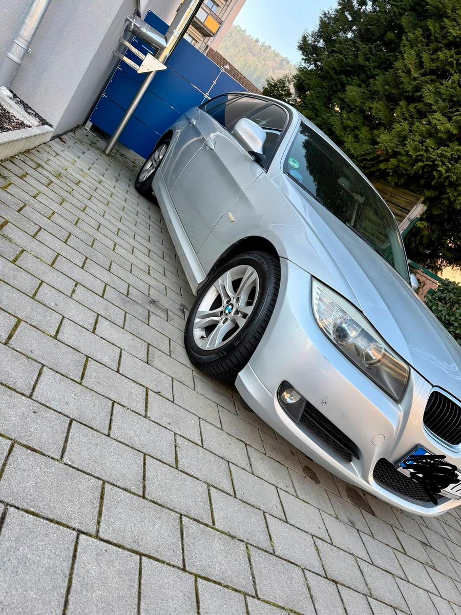 BMW 320 2009 — engine 170 HP (125kW)