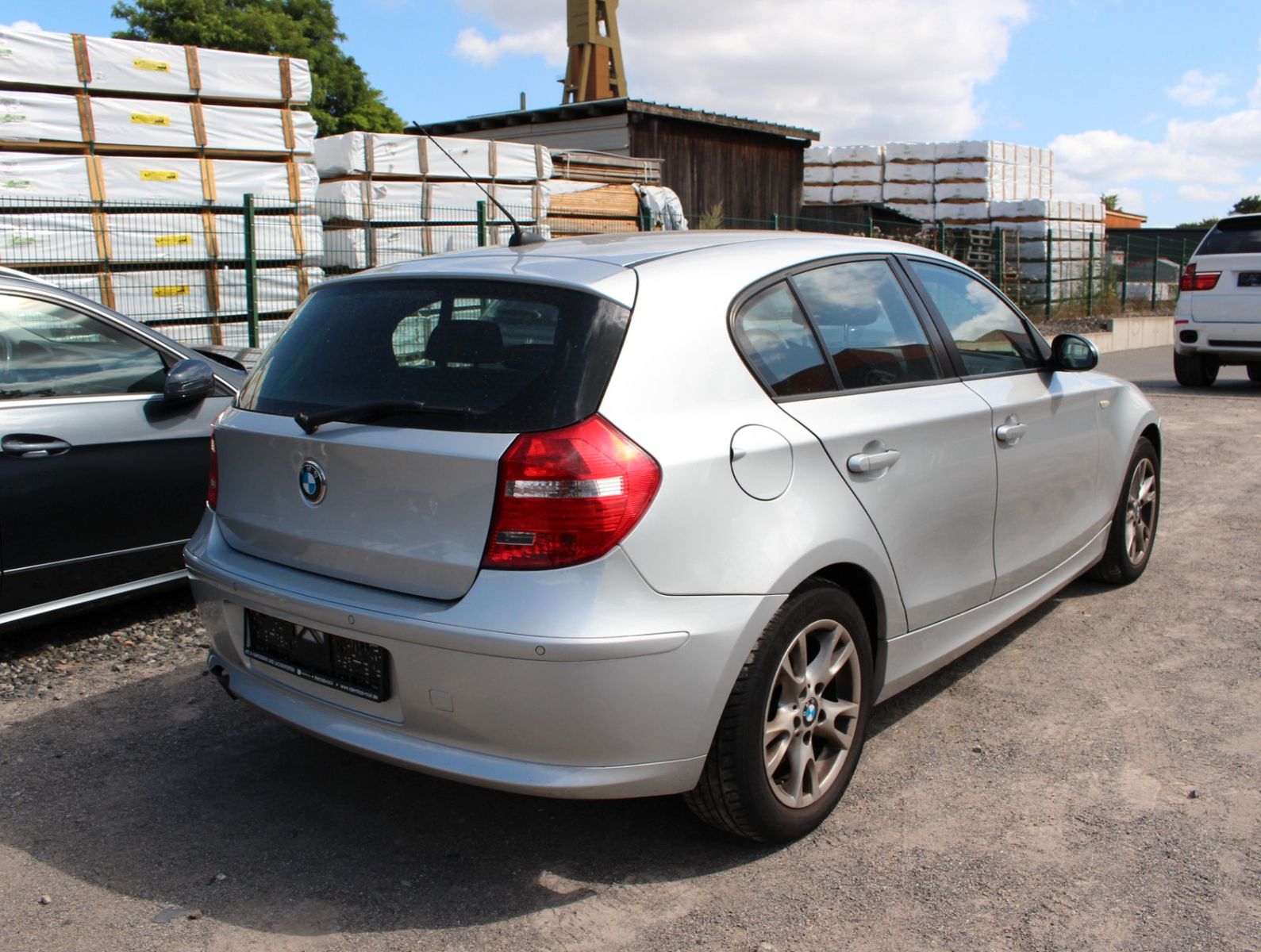 Fahrzeugabbildung BMW 116 d Avantage Paket + Klima + PDC