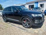 Audi Q7 3.0TDI quattro S-Lein-Scheckh-7Sitzer*22 Zoll - Audi Q7: 22