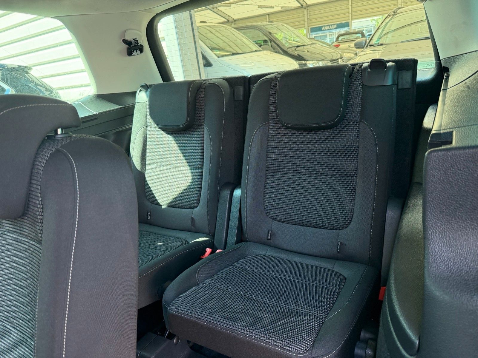 Fahrzeugabbildung Volkswagen Sharan Comfortline Automatik 7. Sitzer