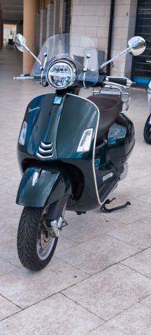 Vespa GTS 300 SuperSport TOURING