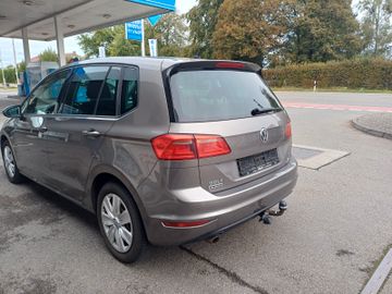 Volkswagen Golf - 5