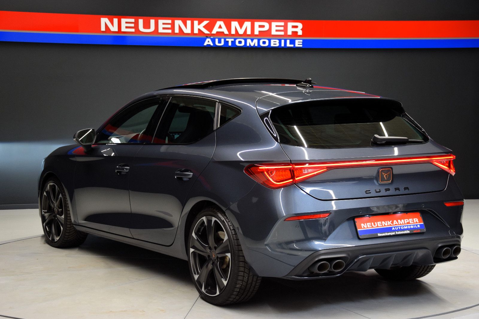 Fahrzeugabbildung CUPRA Leon VZ Pano ACC Schale Kamera 19"