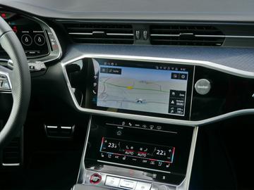 2026 AUDI RS6 photo 6