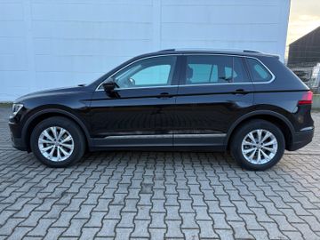 Volkswagen Tiguan - 12