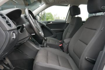 Volkswagen Tiguan - 9