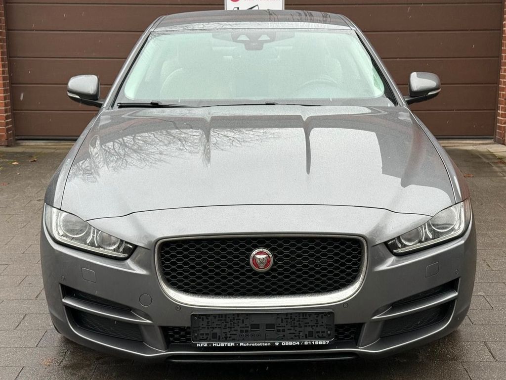 Angebot ansehen Jaguar XE