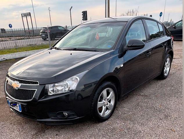 Chevrolet Cruze 1.8 5 porte LT GPL