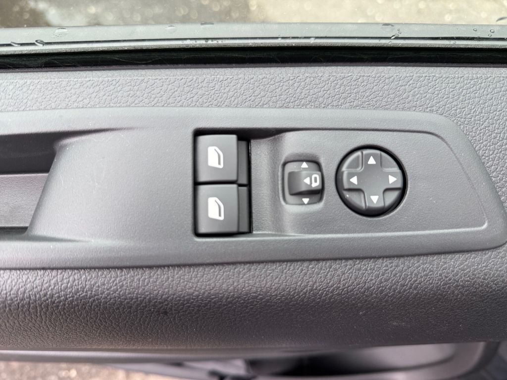 Fahrzeugabbildung Citroën Jumpy 2.2 Diesel 150 XL S&S Autm.