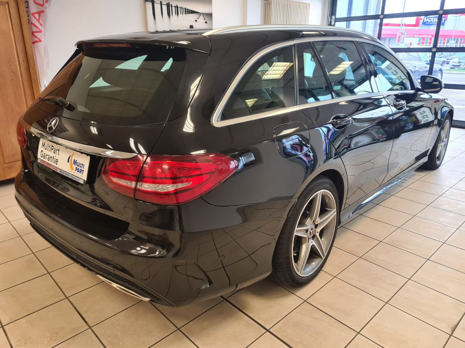 Fahrzeugabbildung Mercedes-Benz C 250 T / AMG / NAVI / LEDER / PANORAMADACH