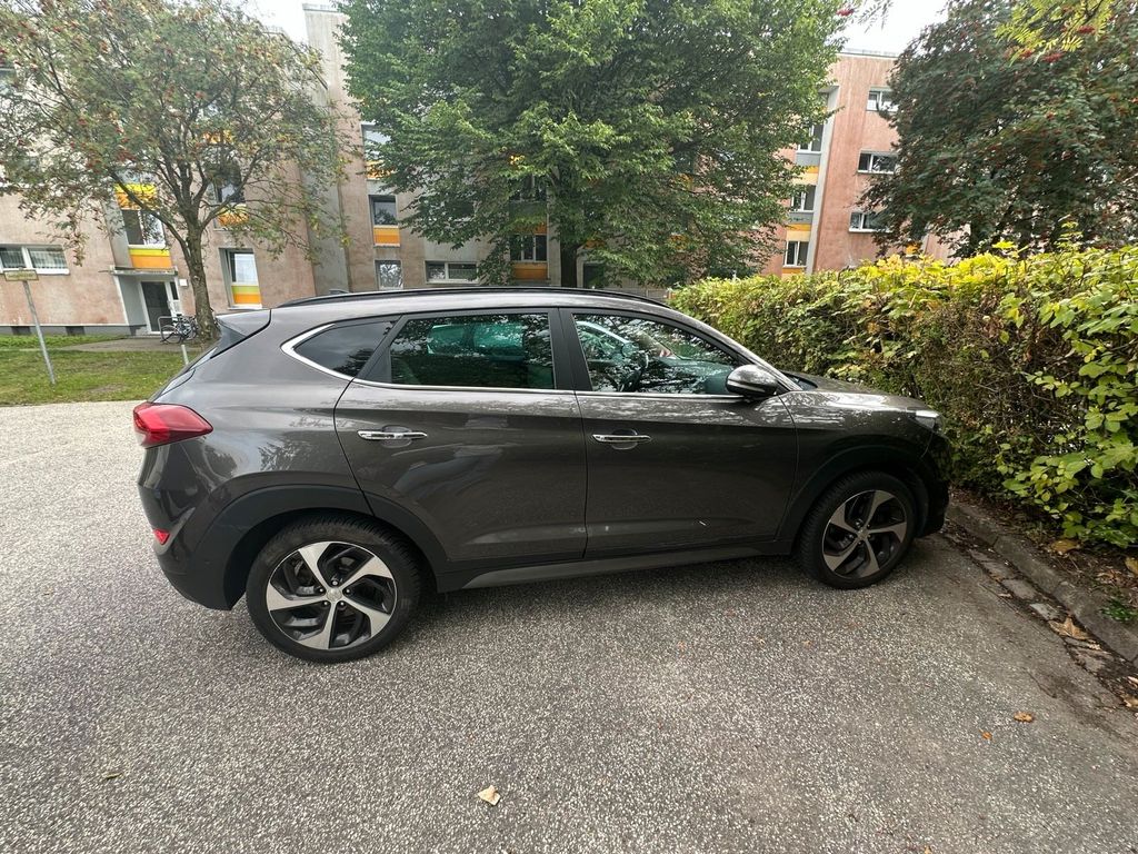 Image of Hyundai TUCSON