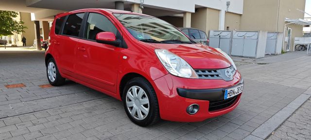 Nissan Note acenta 1.6 Automatik