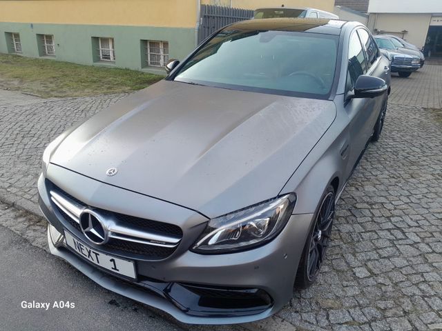 Mercedes-Benz ANDERE C 63 S AMG Carbon Designo Kamera