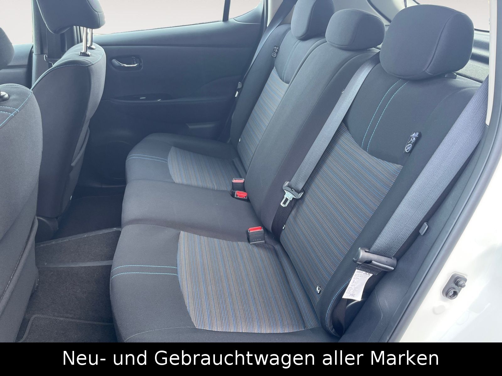 Fahrzeugabbildung Nissan Leaf 40 kWh Automatik - ACENTA -Navi,360°;SOH96%