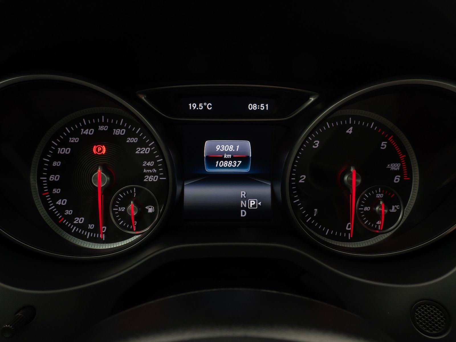 Fahrzeugabbildung Mercedes-Benz CLA 220 Shooting Brake /d 4Matic AMG Pano Standh
