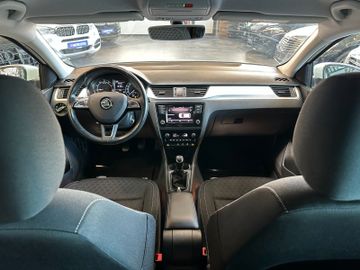Skoda Rapid *Service:NEU*TEMPO*SitzHZ*KLIMAAUTO*PDC*