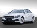 Mercedes-Benz E 220d 4M DISTR|360°|ILS|COMAND|MBEAM - Mercedes-Benz E 220 mit Diesel-Antrieb: Weiß, Limousine