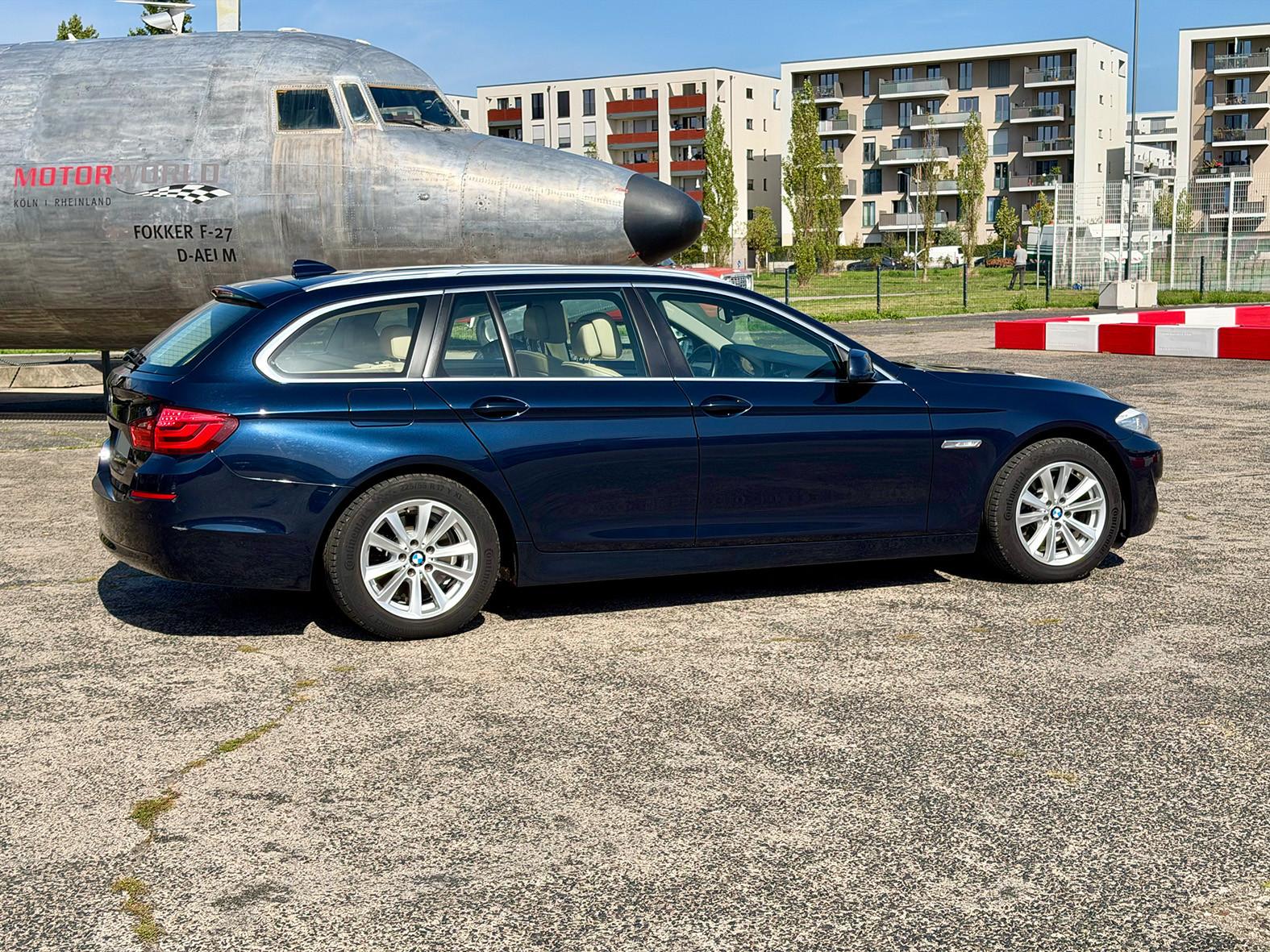 BMW 520d Touring - Standhzg, Pano, Leder n. 5Tage