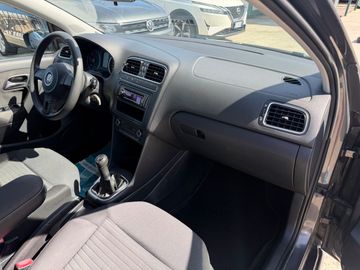 Volkswagen Polo - 11