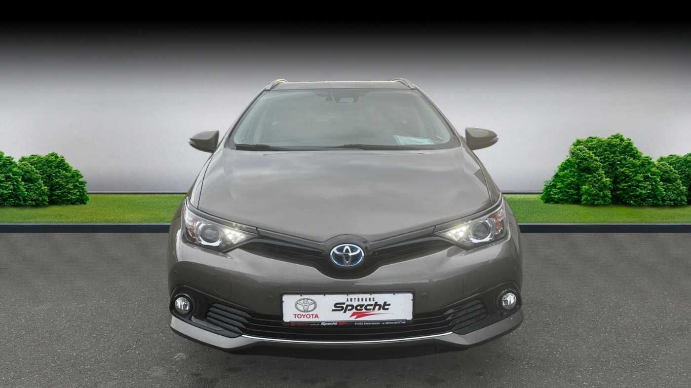 Fahrzeugabbildung Toyota Auris 1.8 Hybrid TS Team D