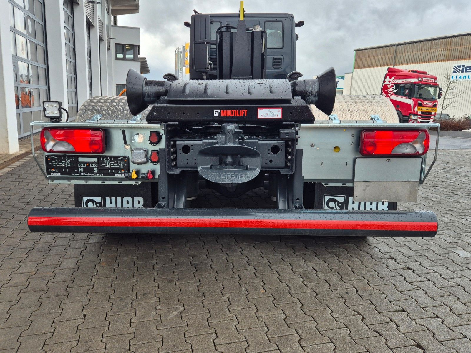 Fahrzeugabbildung Iveco AD300X54Z/P HR 6x4 Abrollkipper