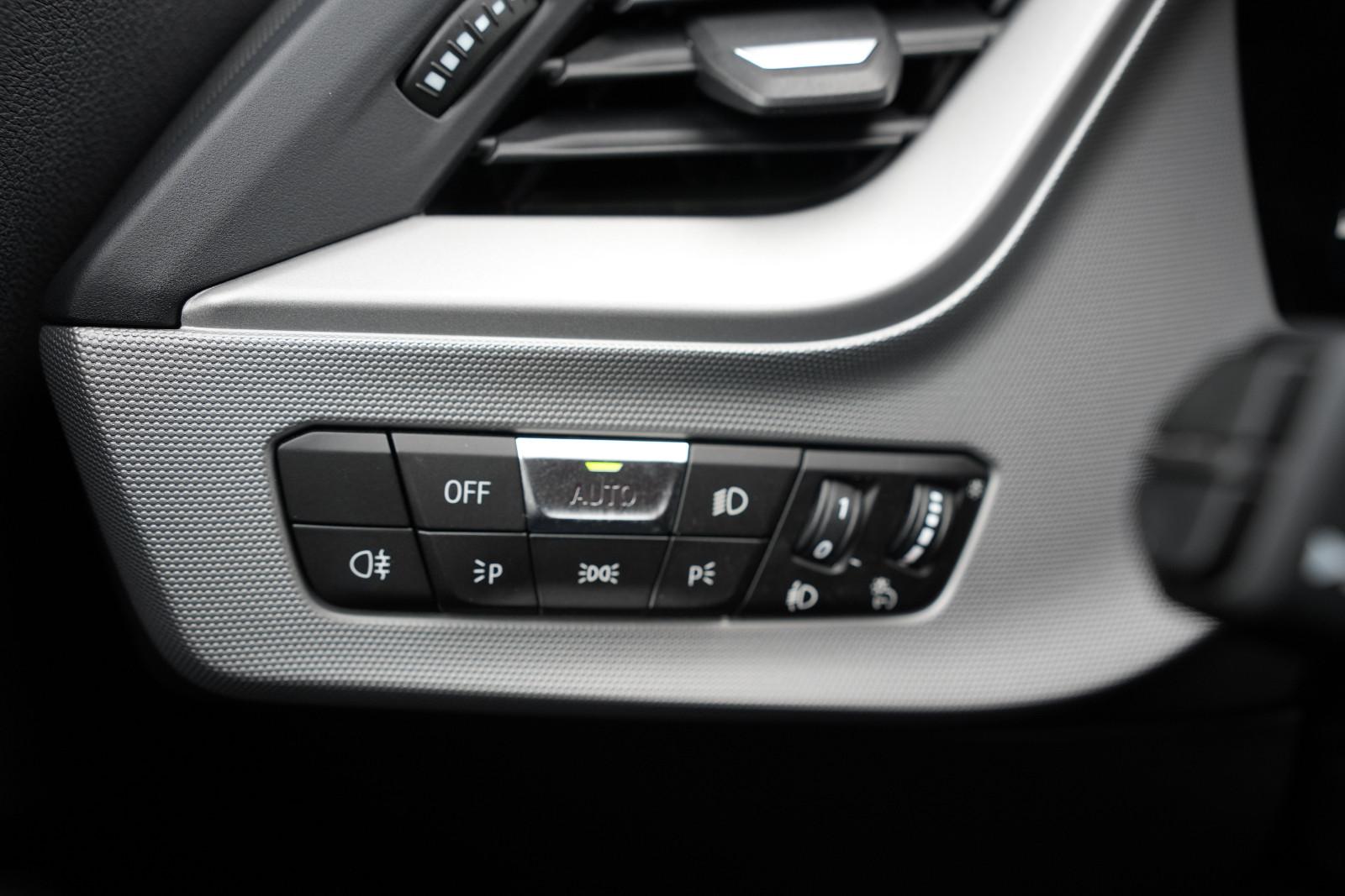 BMW 118 i Automatik*LIVE*DAB*APPLE*LED*1HD*KLIMA, миниатюра 23