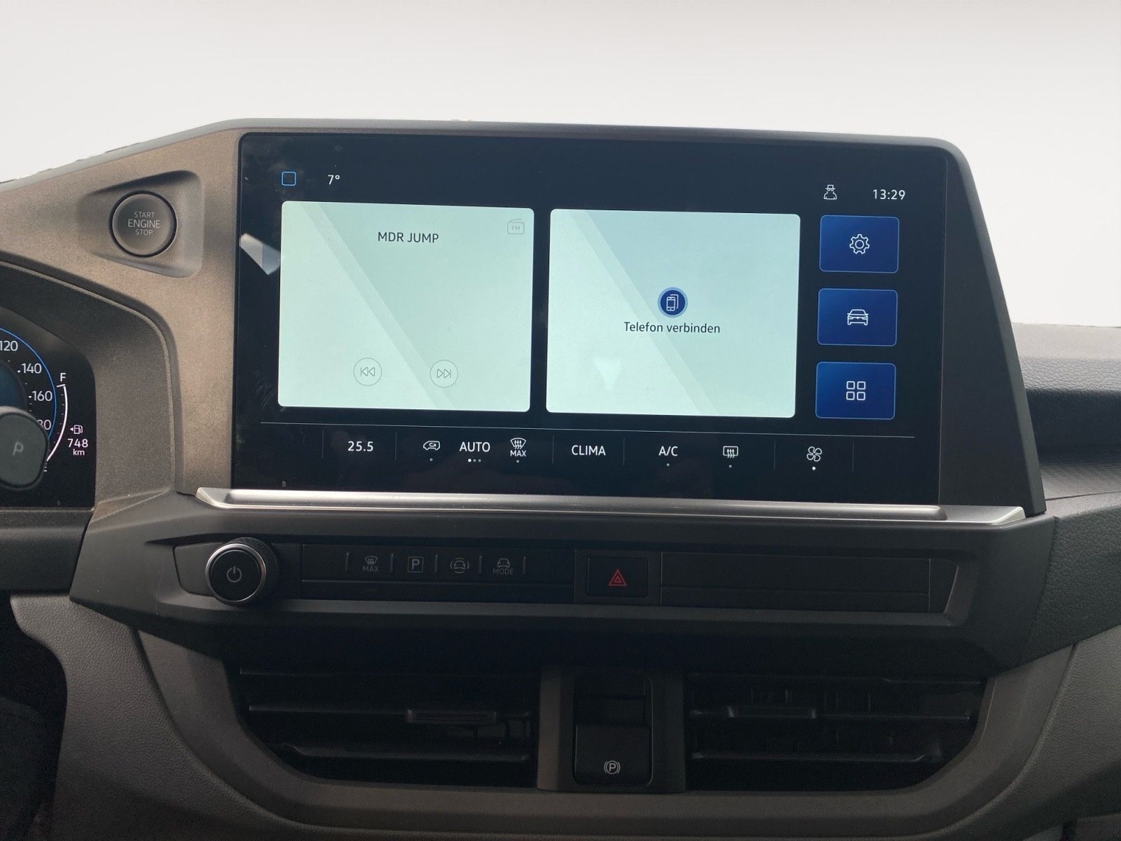 Fahrzeugabbildung Volkswagen T7 Kombi Klima Exterieurpaket Ganzjahresreifen