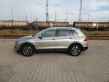 Volkswagen Tiguan Neues Modell 2018 ACC Navi el.AHK Tüv Neu - Volkswagen Tiguan: Modell