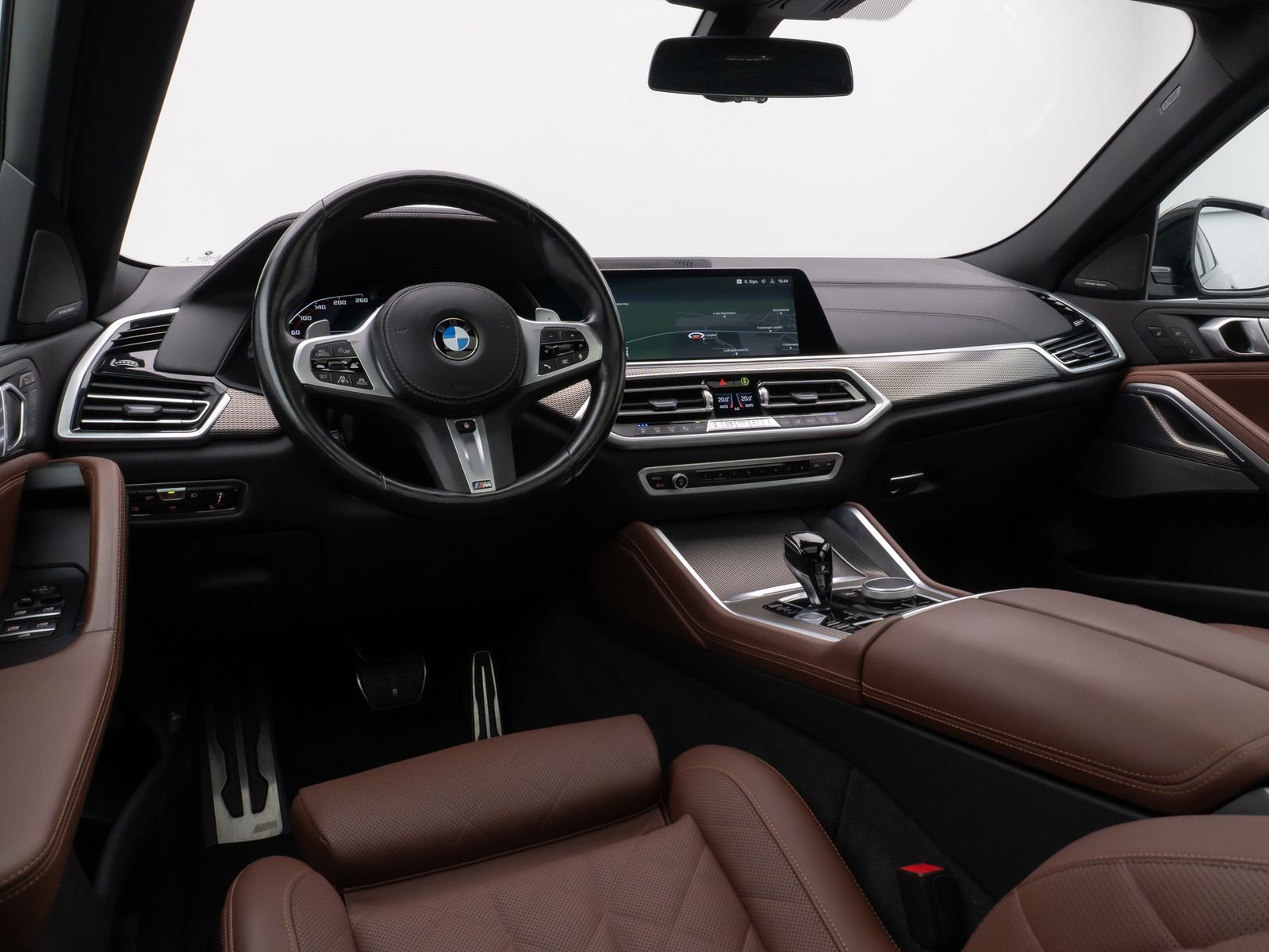 Fahrzeugabbildung BMW X6 M50i Pano 360°Laser Fond-Ent. HUD DAB H/K 22"