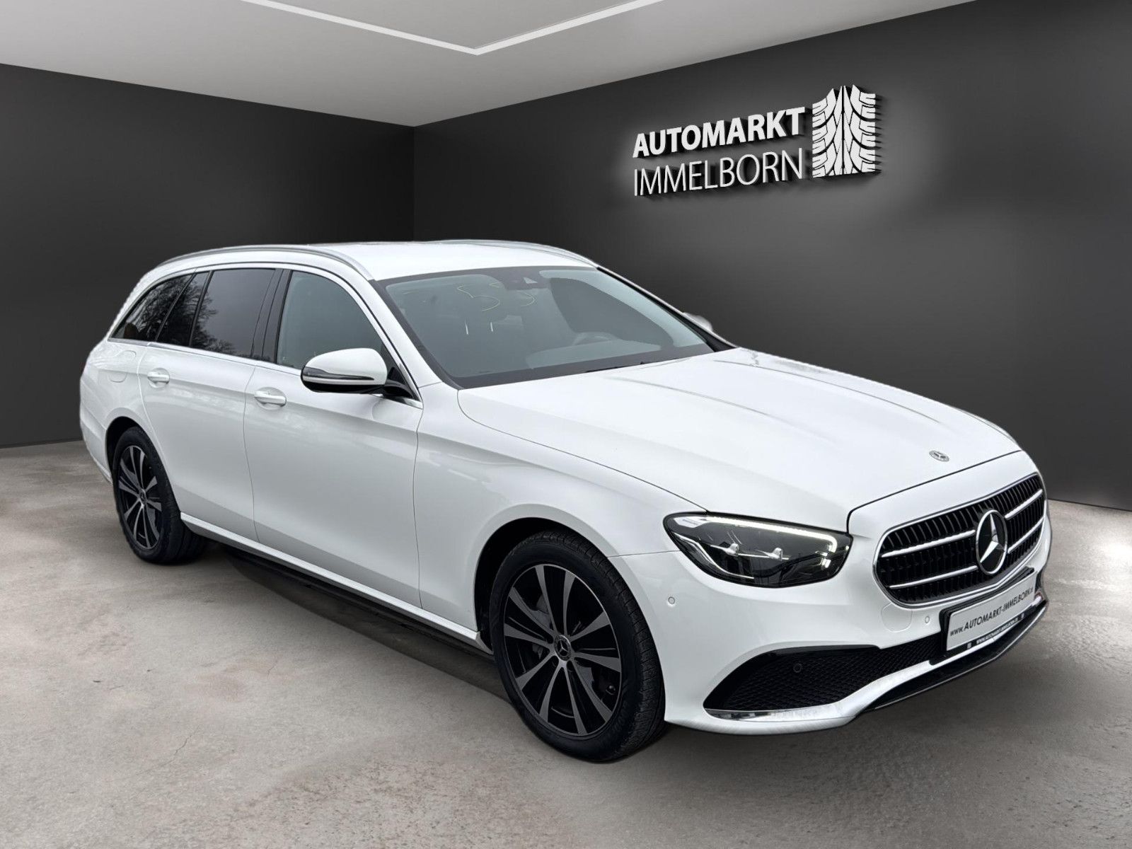Mercedes-Benz E 300 e Avantgarde Kamera*LED*DAB*3zonen*18*Navi