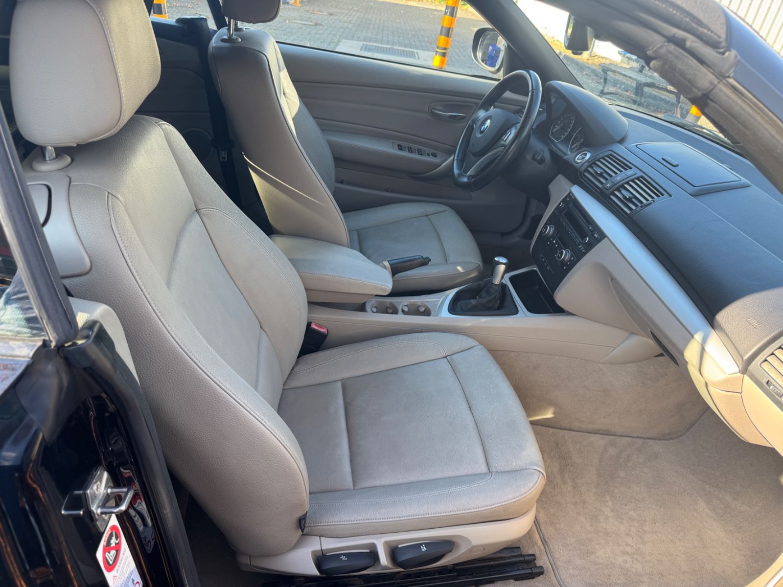 Fahrzeugabbildung BMW 118 1 Cabrio 118 d Leder+Sitzheizung
