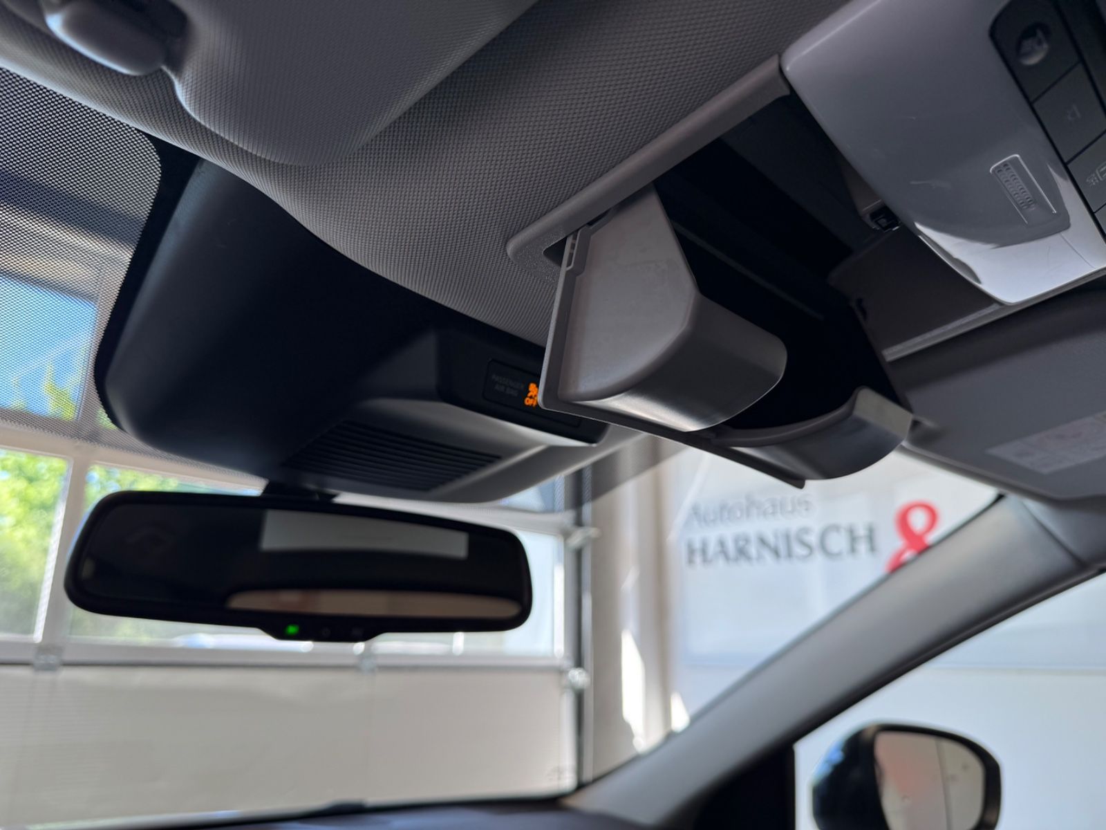 Fahrzeugabbildung Nissan Qashqai N-Connecta 1.3DIG-T Business Technologie