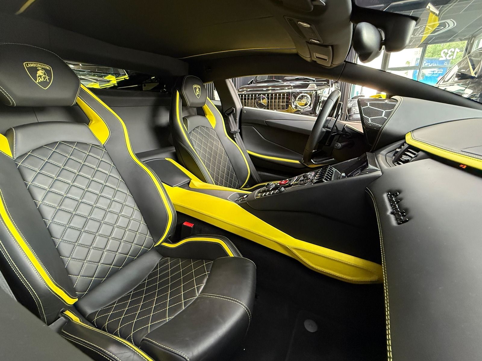 Lamborghini Aventador S foto 22